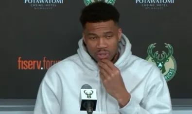 天天盈球直播-字母哥：当你饱受软组织伤病的困扰时，情况就变得很艰难